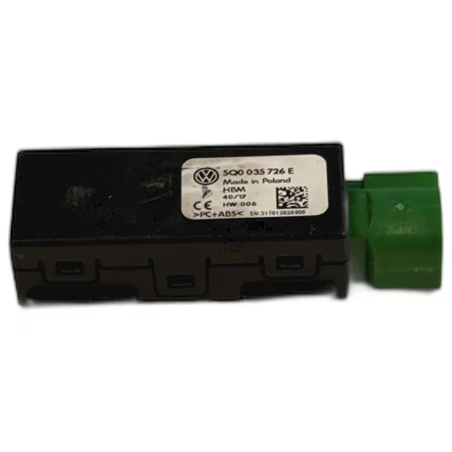 USB konektor 5Q0 035 726 E