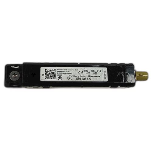 Anténní zesilovač 5E9 035 577