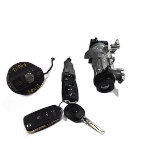 Spínací skříňka + vložka + 2x klíč + víčko nádrže 6RA 905 865