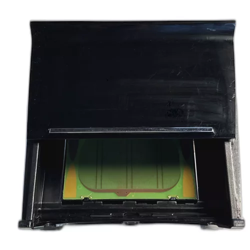 Odkládací schránka 5E1 863 071 J, N77 černá piano + nabíječka 3V0 035 502, bez gumy