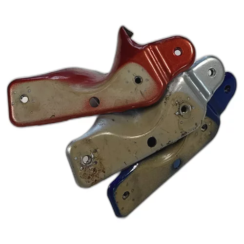 Držák blatníku 5J0 821 141